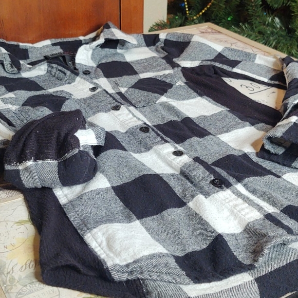Polly Esther Button Down Black & White Flannel - Picture 6 of 7